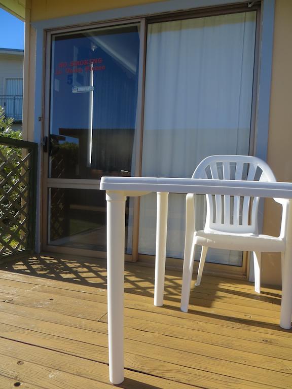 Big Bay Holiday Park Awhitu Oda fotoğraf